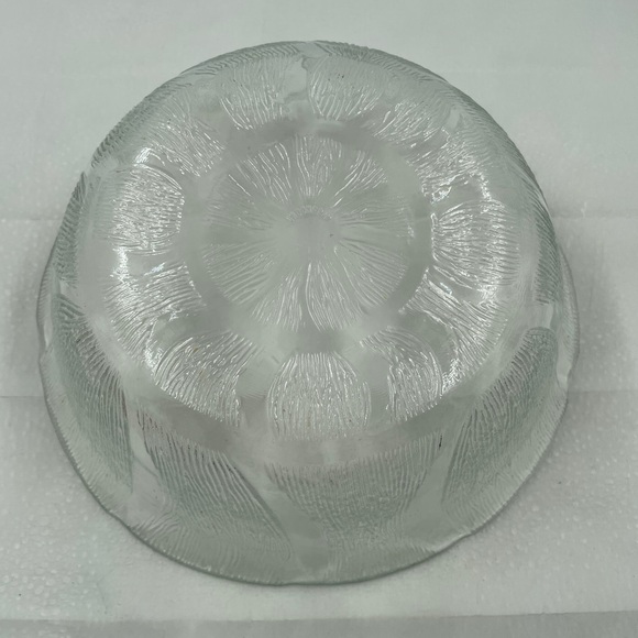 KIG Indonesia Glass Serving Bowl - Picture 3 of 4